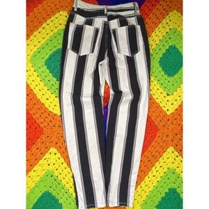 BDG Mom Striped BEETLEJUICE Jeans Size 25 Women's Denim